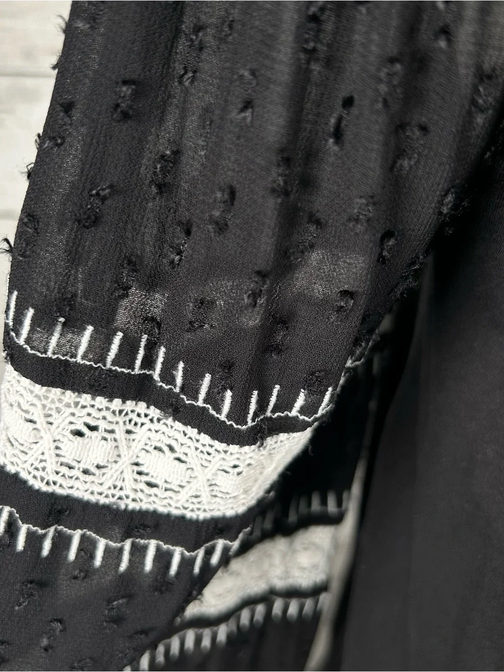 Anthropologie Maeve Winona Embroidered Lace Blouse Size S Black Boho Peasant